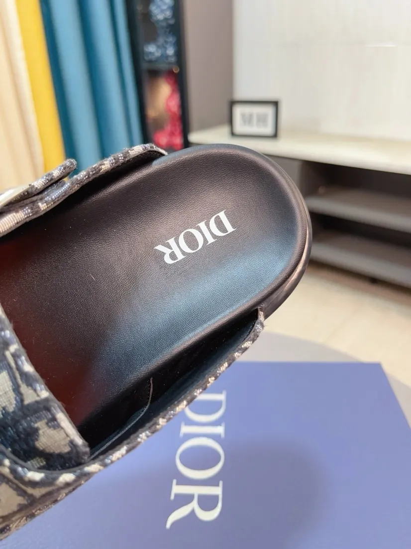 Men's shoes 💰380🌸🌸【Dior】Top purchasing agent 🇮🇹 Di Street Male God half drag counter synchronization, uppers imported from Italy with D logo fabric, high-quality complex splicing craftsmanship, soles: original soles specially provided by the original factory, exclusive event molded soles super comfortable, original factory single goods, 🔍🔍high quality, you can enter and exit the counter at will, welcome to compare, size number 38-45 (order 46)